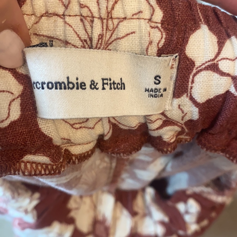 Abercrombie And Fitch Hawaiian Print Rust Pants - image 5